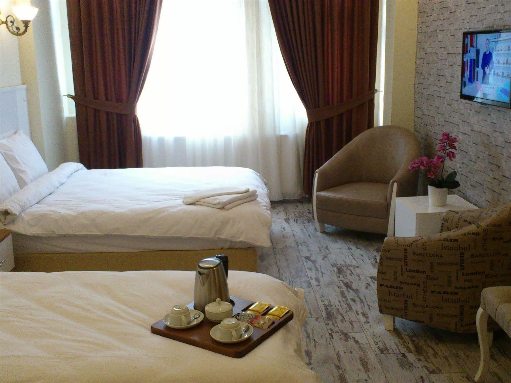 Pera Main Hotel Istanbul Exterior photo