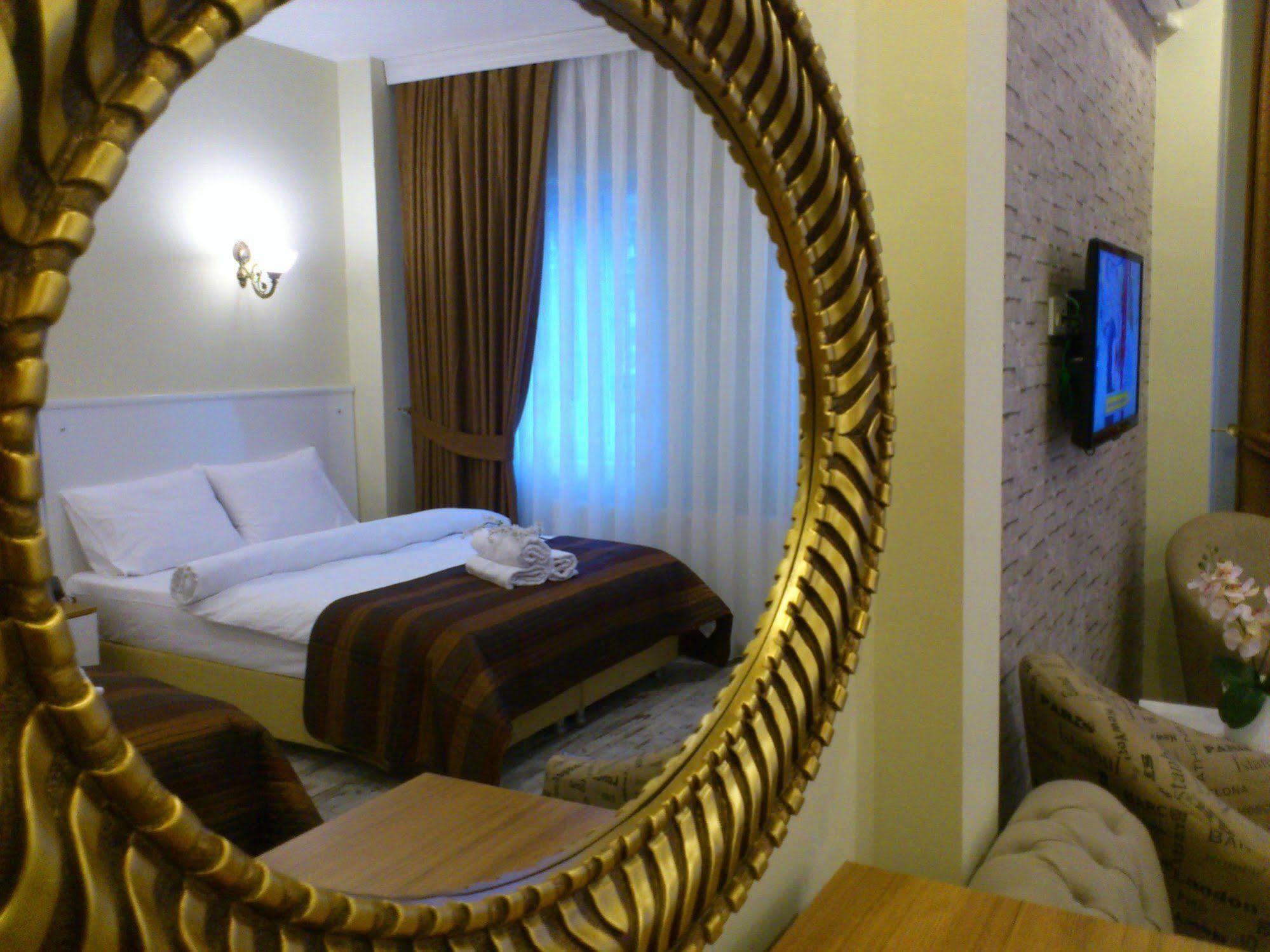 Pera Main Hotel Istanbul Exterior photo