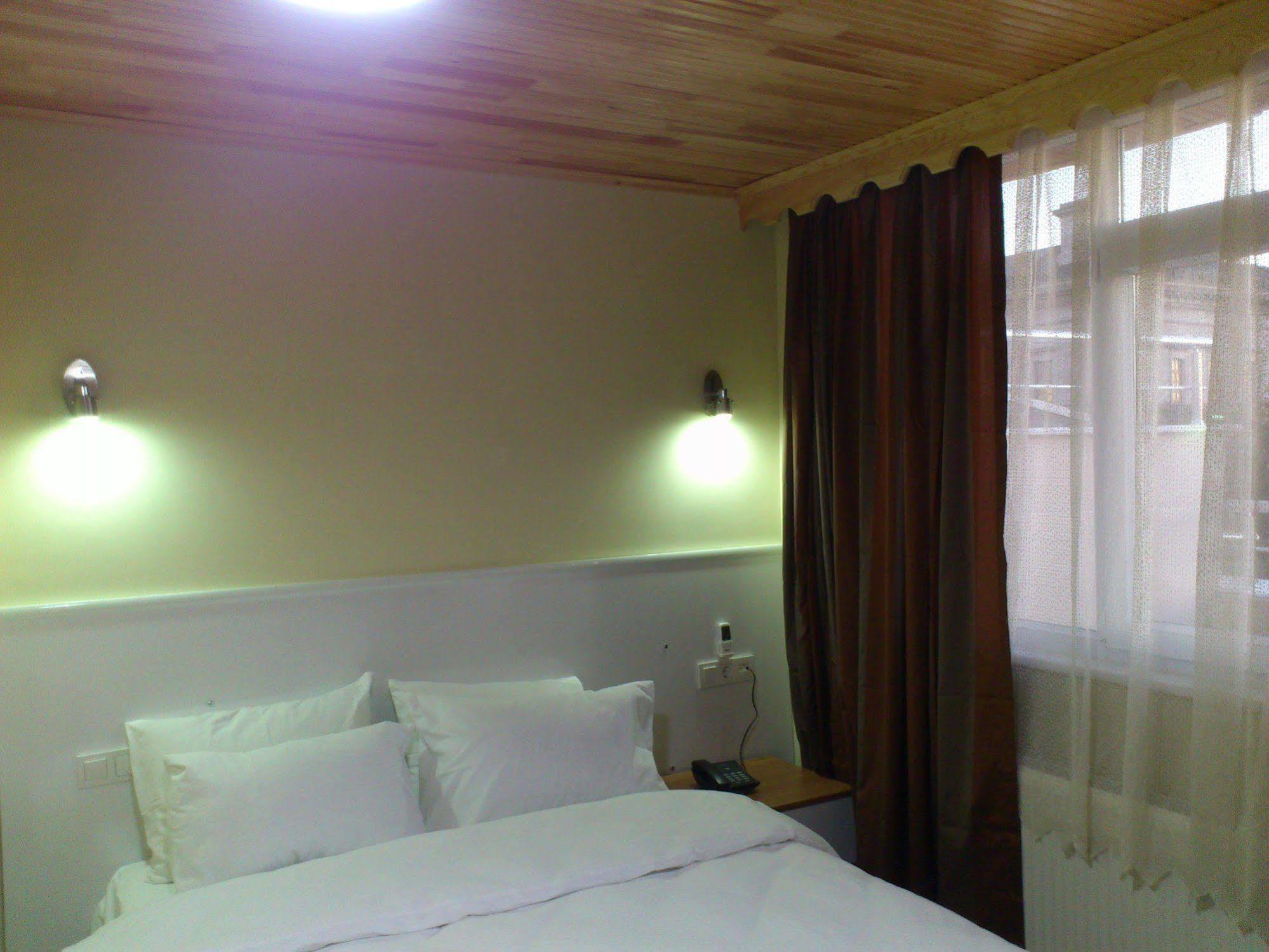 Pera Main Hotel Istanbul Exterior photo